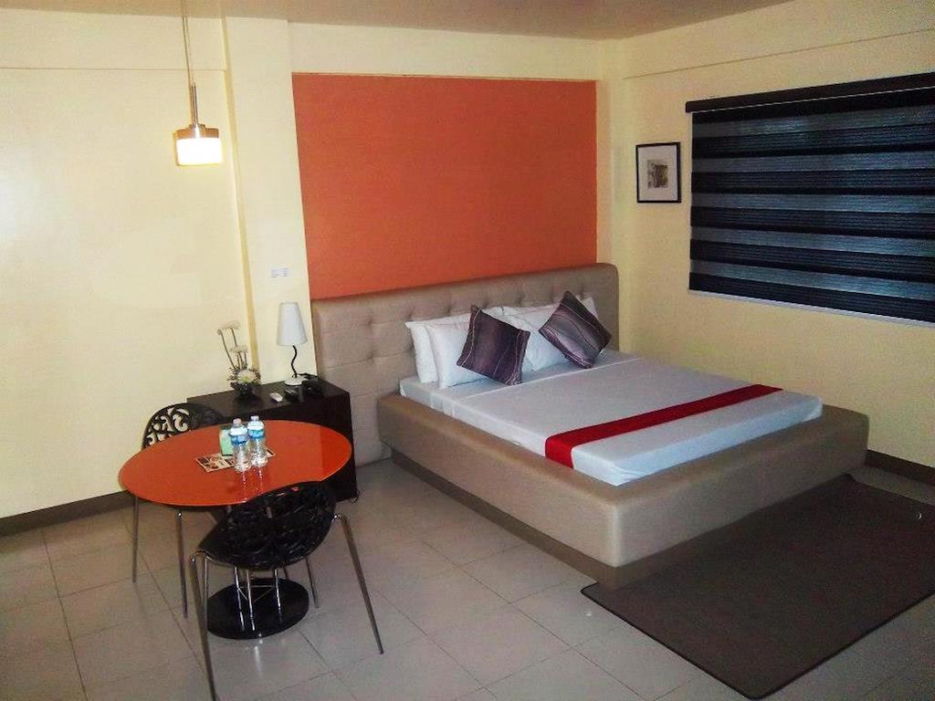 Hotel Cara Lipa City Room photo