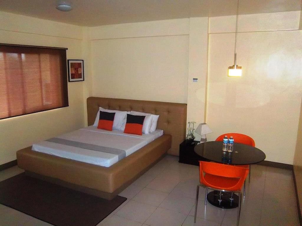 Hotel Cara Lipa City Room photo