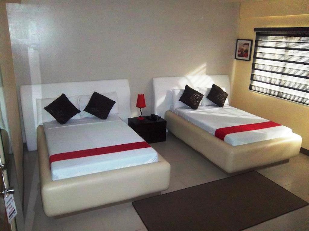 Hotel Cara Lipa City Room photo